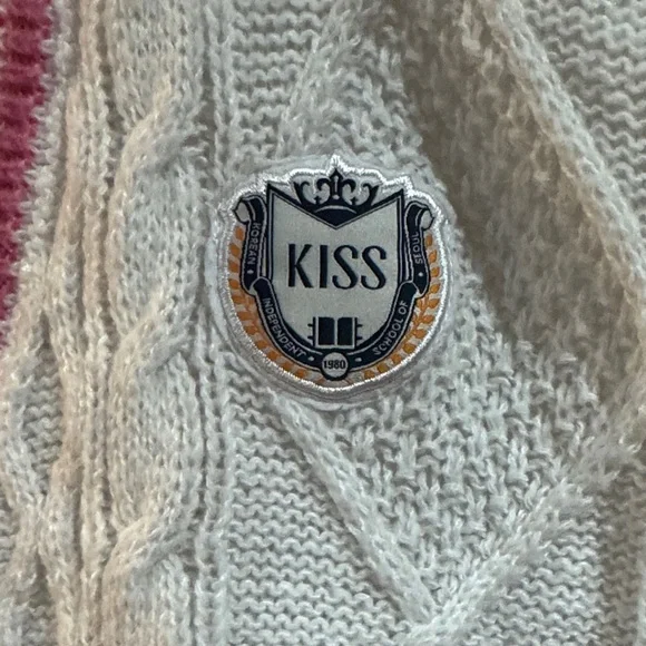 Forever 21 X Netflix X Hello Kitty limited edition Cardigan Pink and Black Trim - Picture 6 of 8